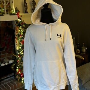 Under Armour Classic White Pullover Hoodie Woman’s size L